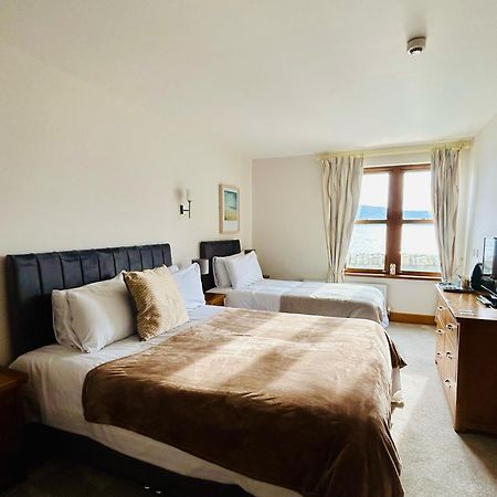 The Waters Edge Hotel Ратмулан Екстериор снимка
